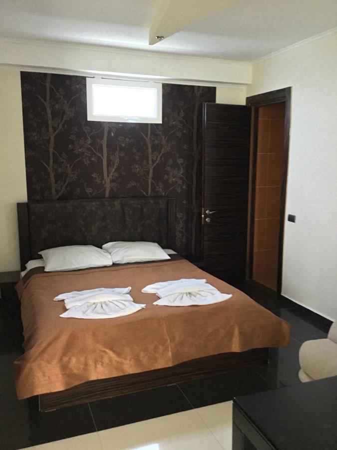 Sunny Land Hotel 查克维 外观 照片