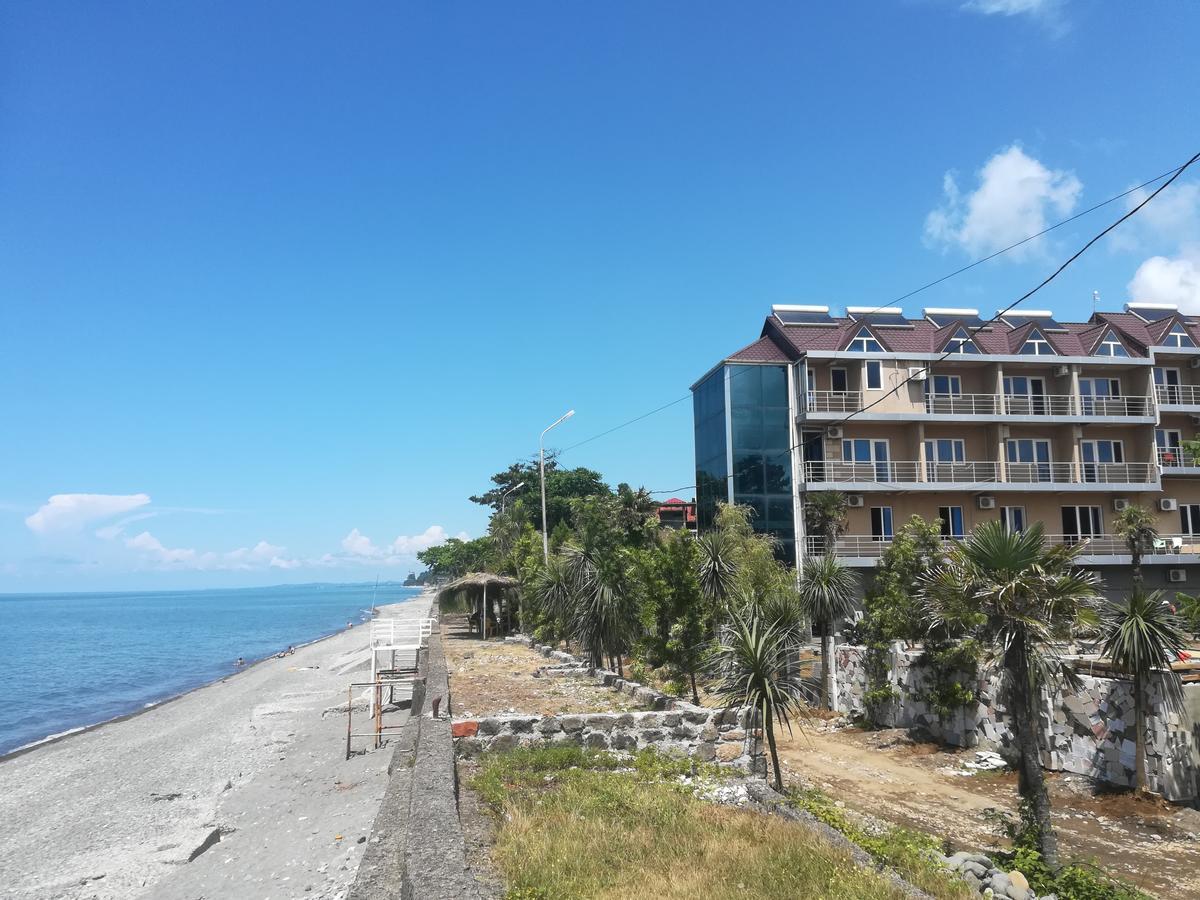Sunny Land Hotel 查克维 外观 照片